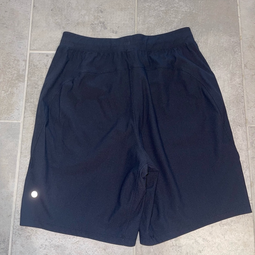 lululemon athletica Men's Navy/Black Athletic Shorts